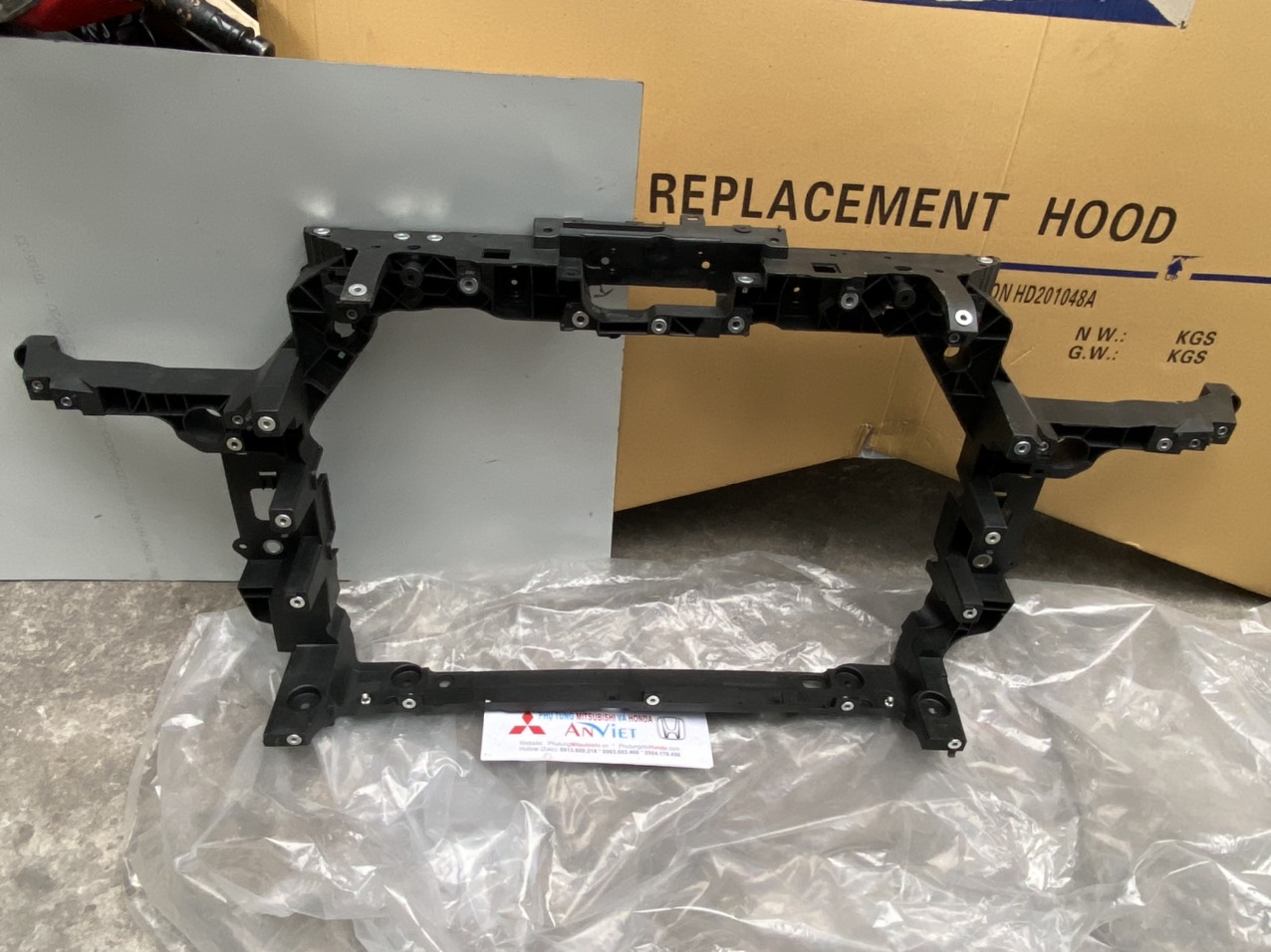 Xương đỡ dàn nóng két nước xe honda CRV 2018-2020